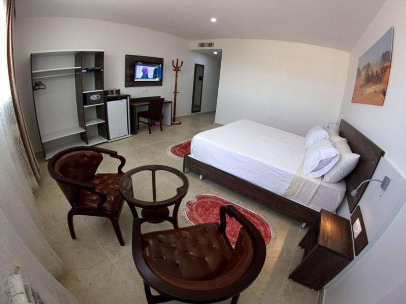 Trajan Hotel Timgad Екстериор снимка
