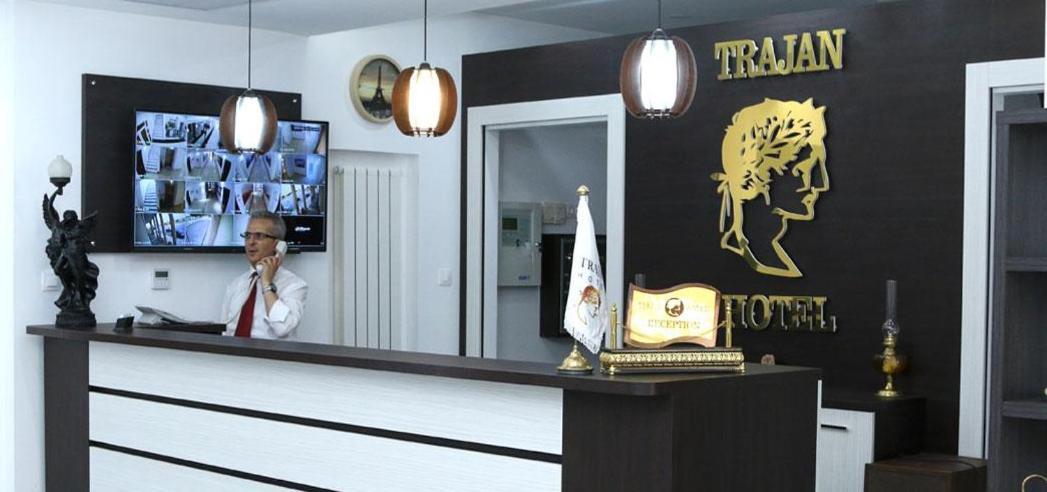 Trajan Hotel Timgad Екстериор снимка