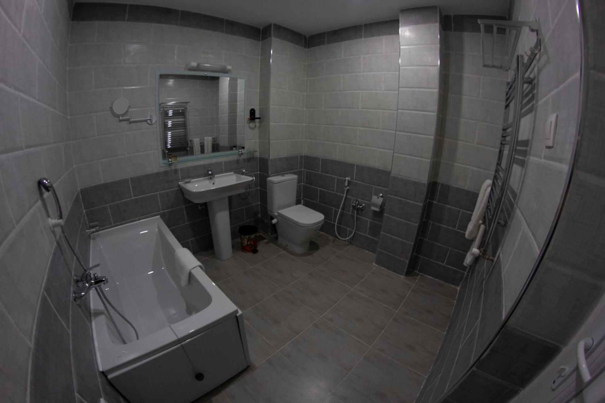 Trajan Hotel Timgad Екстериор снимка